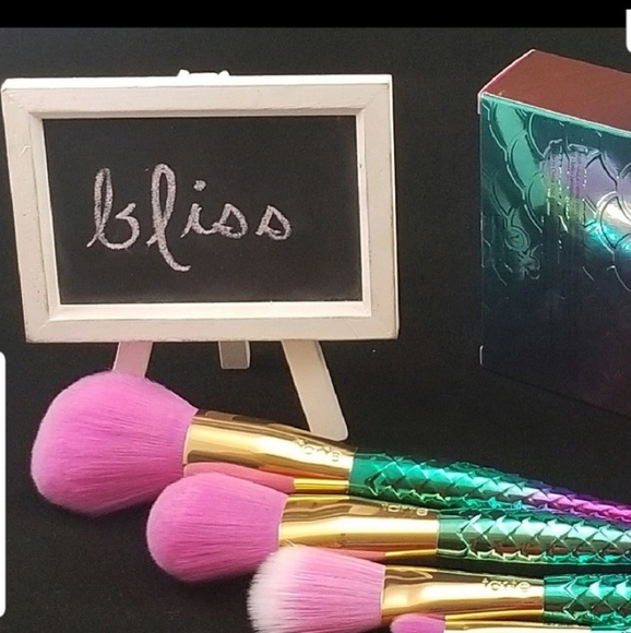 Tarte - minutes to mermaids Brush Set - Picture 3 of 5